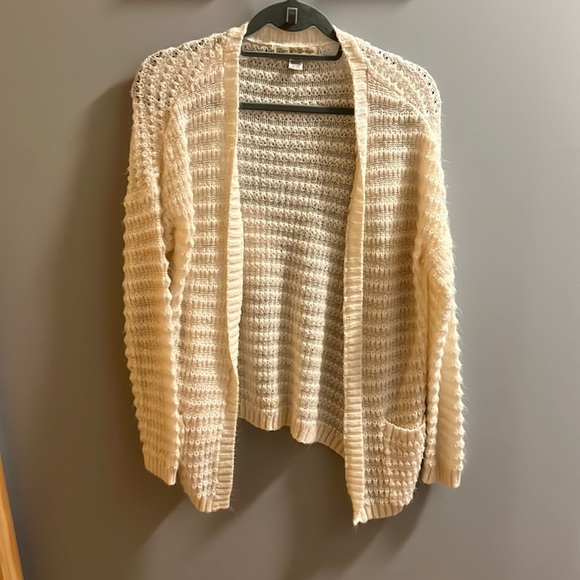 Oversized Sweater - Picture 1 of 2